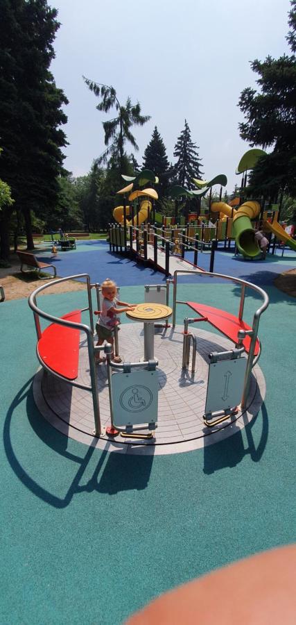 פרוז'קוב Juna2 - Nowoczesny Apartament W Centrum Z Widokiem Na Park מראה חיצוני תמונה