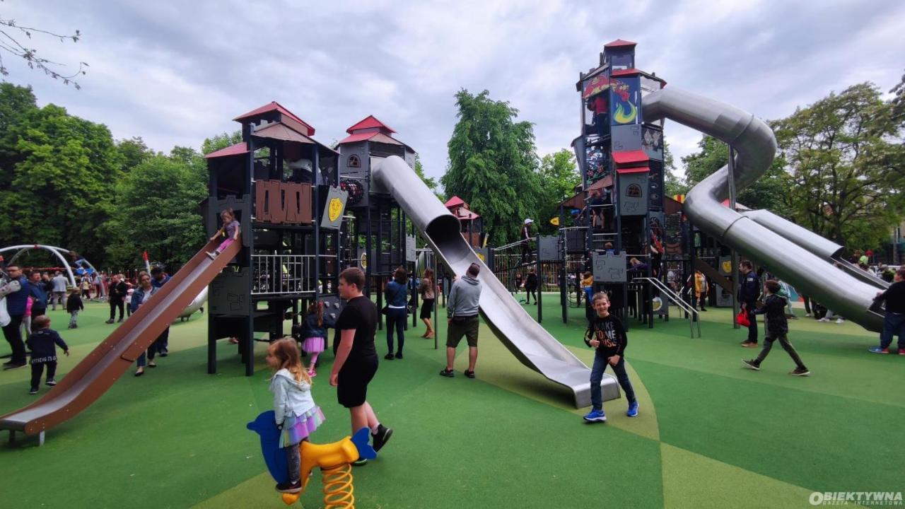 פרוז'קוב Juna2 - Nowoczesny Apartament W Centrum Z Widokiem Na Park מראה חיצוני תמונה